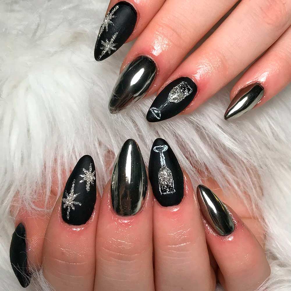 Sparkly Black Glitter Nails