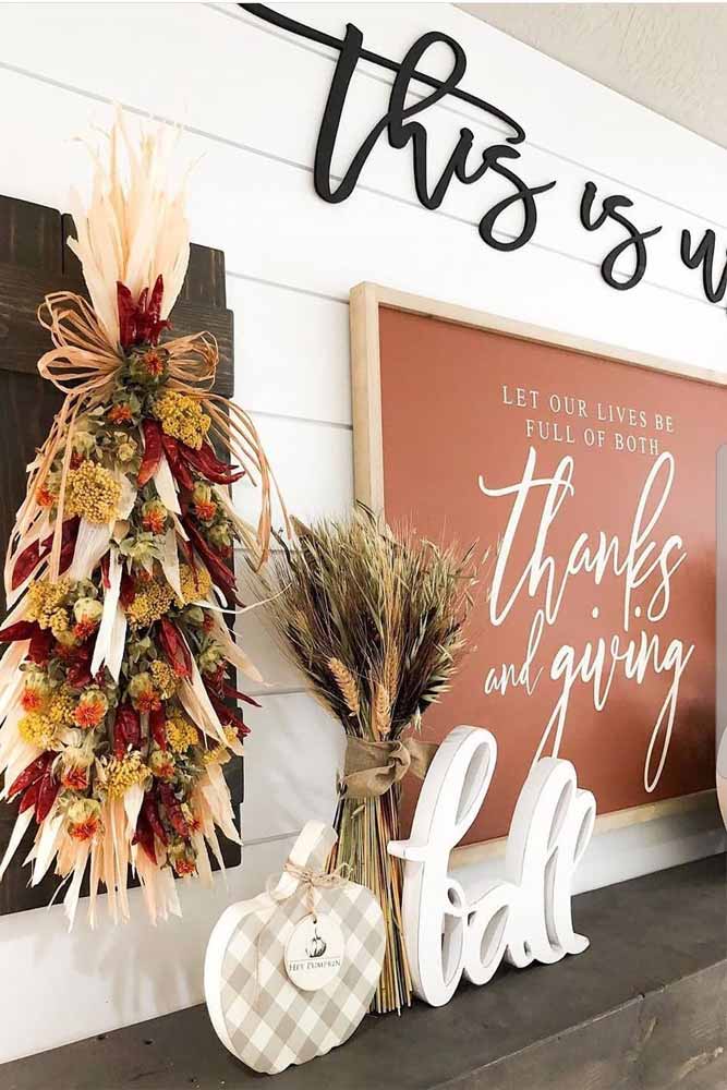 Thanksgiving Frame With Flowers Decoration Idea #flowers #frame