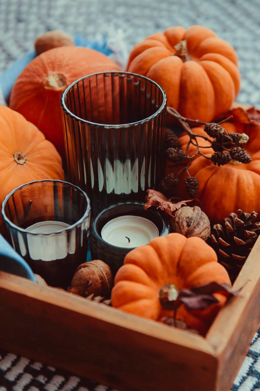 Table Thanksgiving Decoration Idea with Candles