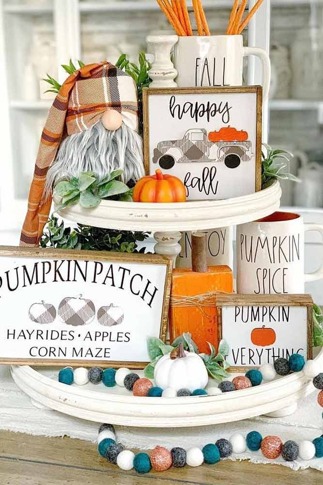 Tiered Tray Thanksgiving Decoration #tieredtray