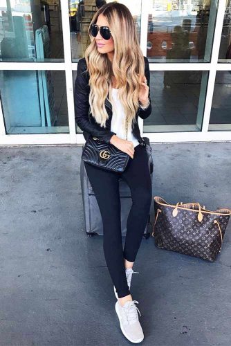 Comfy Travel Outfit Ideas picture 3