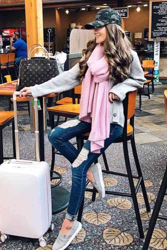 Trending Travel Outfit Ideas picture 6