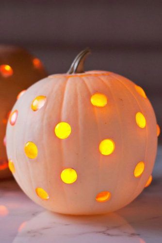 Glass Marble Pumpkin Carving Idea #glasspumpkin