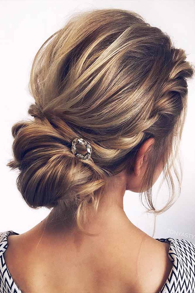 24 Stylish Ideas with Highlights for Dark Hair