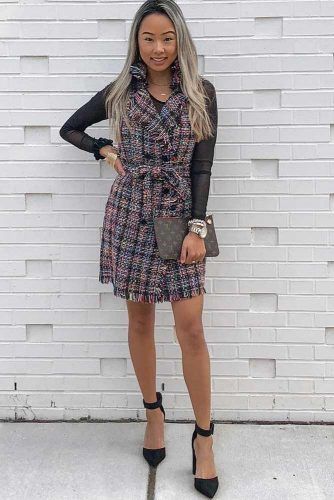 PLaid Dress Date Night Outfit Idea #plaiddress