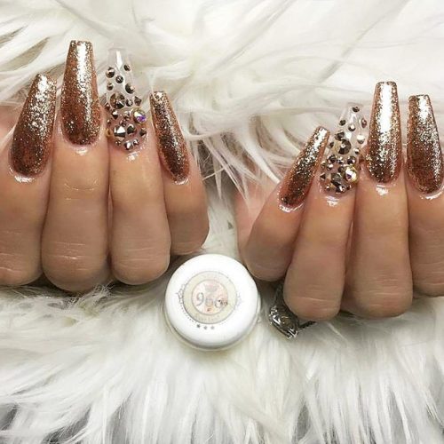 Cute Shimmer Nails for Any Occasion Picture 4