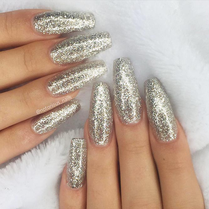 Fantastic Shimmer Nails That Will Steal Your Breath Away