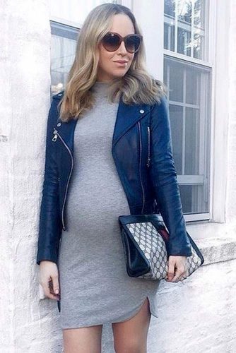 Elegant Dresses for Expectant Mothers picture 6