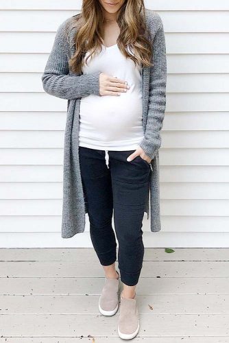 Comfortable Maternity Clothing for Everyday Wear picture 2