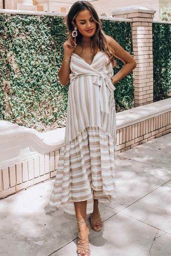 Striped Sundress Maternity Outfit #maternitysundress