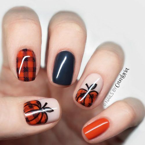 Plaid Pumpkin Nail Art #plaidnails