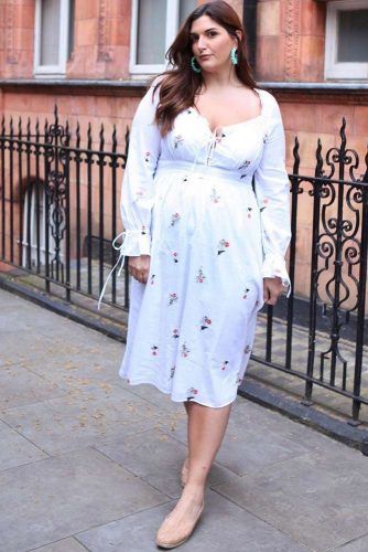 White Plus Size Dress With Floral Print #whitedress #plussize
