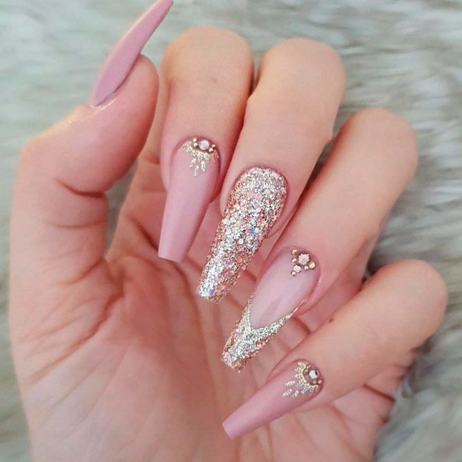 ɴuᴅᴇ Nails With Glitter Tips And Rhinestones Accents #glitternails #frenchnails #rhinestonesnails