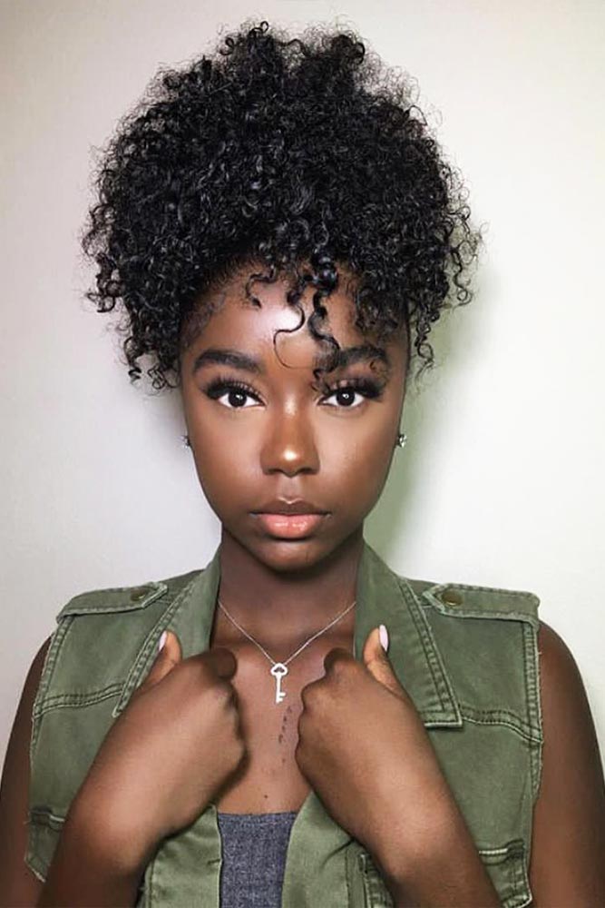 24 Easy and Beautiful Hairstyles for Curly Hair