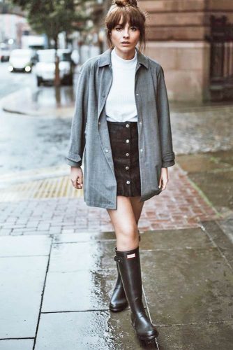 Outfit Ideas with Rain Boots Women Will Really Adore picture 2