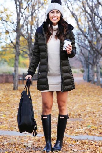 Outfit Ideas with Rain Boots Women Will Really Adore picture 1