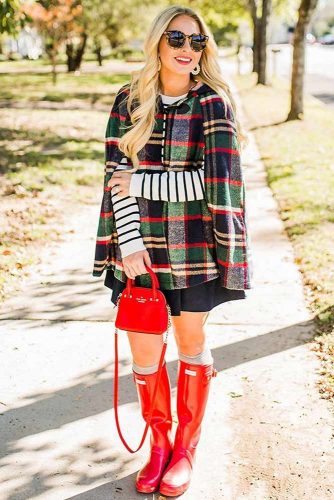 Outfit Ideas with Rain Boots Women Will Really Adore picture 3