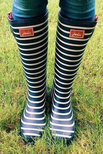 Rubber Rain Boots with Prints picture 2