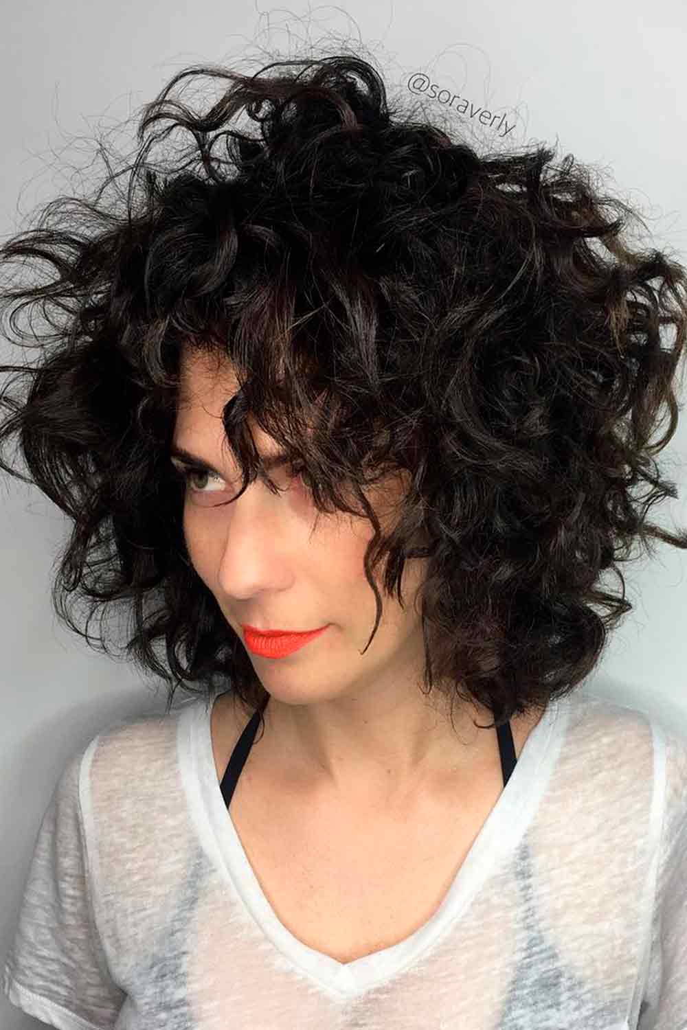 Short Curly Hair: Discover Your Hair Type In Depth