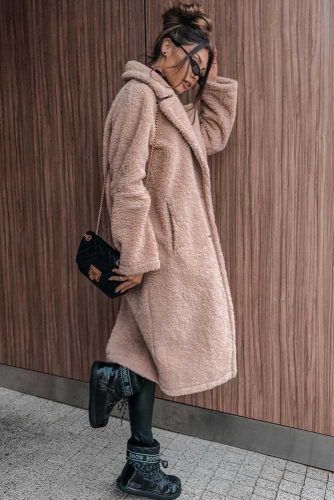 Faux Fur Coat With Snow Boots Outfit #furcoat