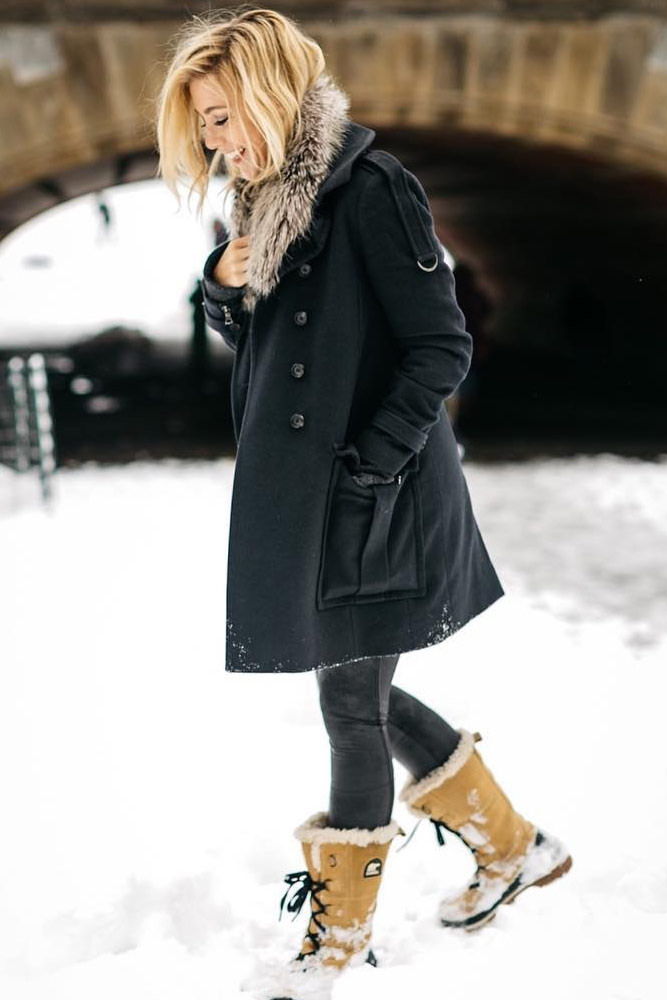 33 Outfits with Snow Boots The Key Styles to Invest in This Winter