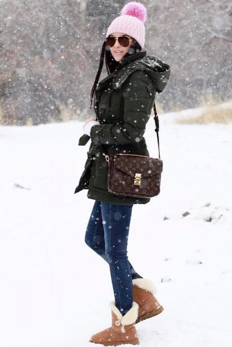 33 Outfits with Snow Boots: The Key Styles to Invest in This Winter