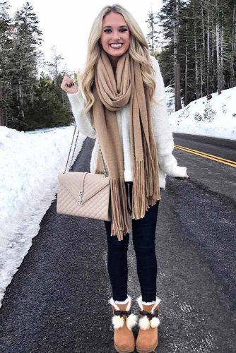 Black Leggings with Brown Snow Boots Winter Outfits (3 ideas