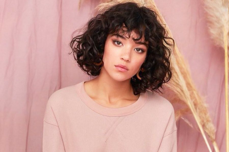 24 Stylish Short Curly Hair Looks