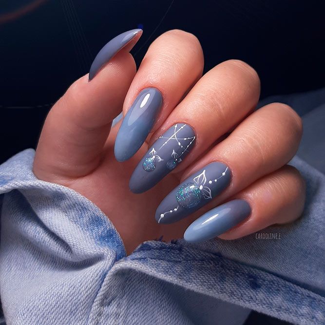 Cold Grey Winter Nail Color #greynails #christmasnails #longnails