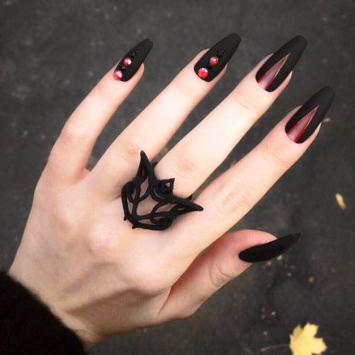 27 Trendy Black Nails Designs for Dark Colors Lovers