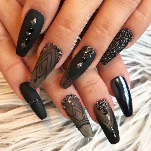 27 Trendy Black Nails Designs for Dark Colors Lovers