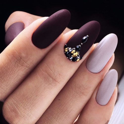 Stunning Oval Shape Long Nails picture 1