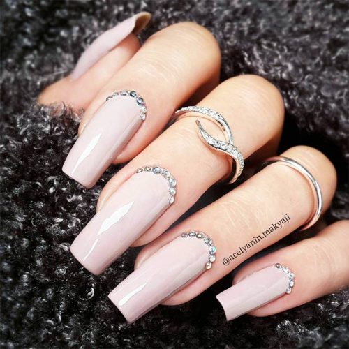 Square Shape Long Nails for a Classy Look Picture 2