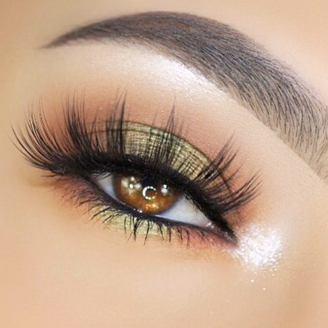 Festive Eye Makeup Ideas for Amber Eyes picture 2