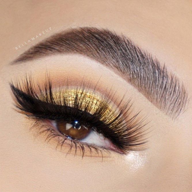 Gold Cut Crease With Classy Eyeliner #blackeyeliner