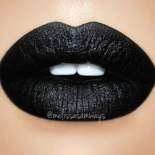 Tips On Wearing Black Lipstick picture 2