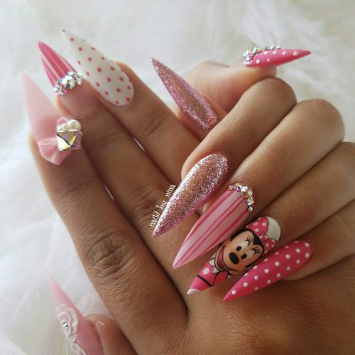 Pointy Nails with Glitter Designs Picture 6