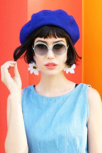 Short Bob Hairstyle for a Romantic Look Picture 5