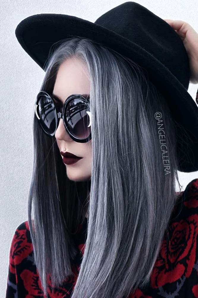 Insanely Hot Silver Hair Looks Picture 3