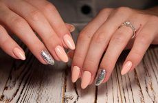 Acrylic Nails Ideas That You Can’t Pass By