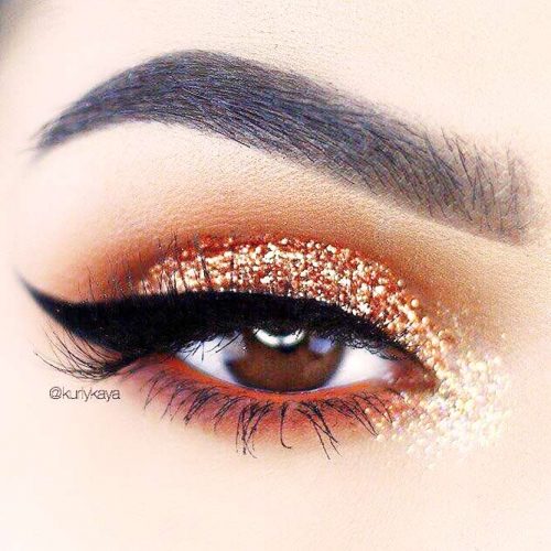 Eyes Makeup Ideas With Gold Glitter picture 1