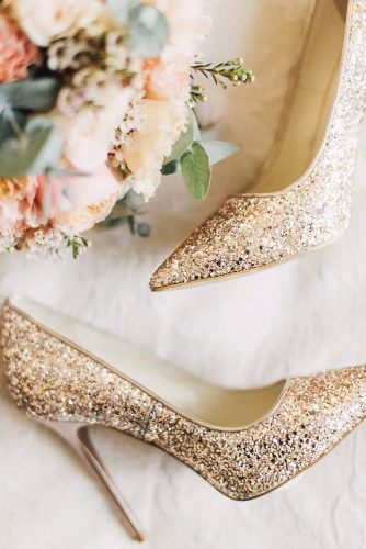 Gold Glitter Shoes Designs picture 2