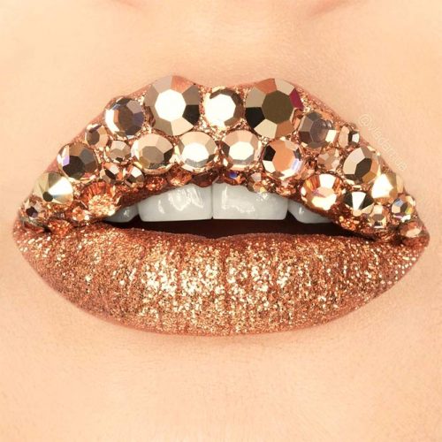 Gold Lips Makeup Idea #goldglitter