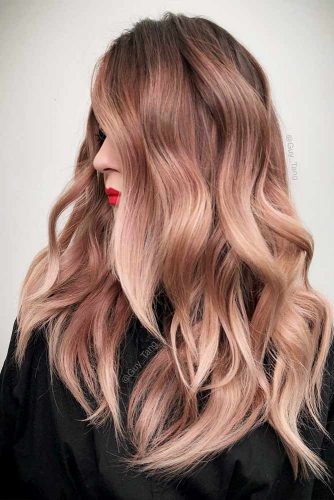 Peachy Shades of Rose Gold Hair Picture 2
