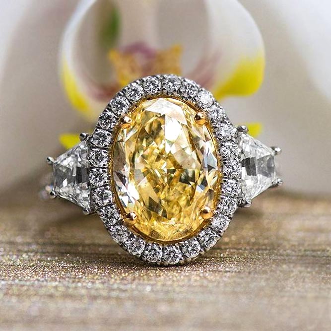 33 Yellow Diamond Engagement Rings For The Unforgettable Moment