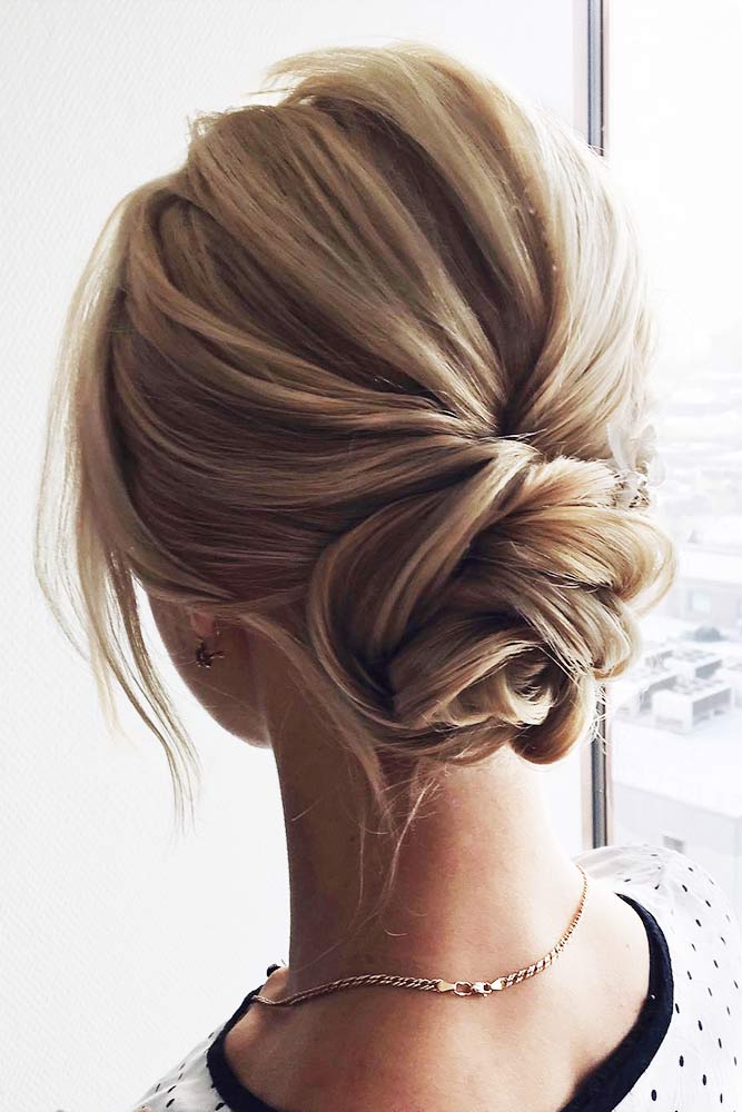 Chignon Hairstyles For Every Day Picture 4