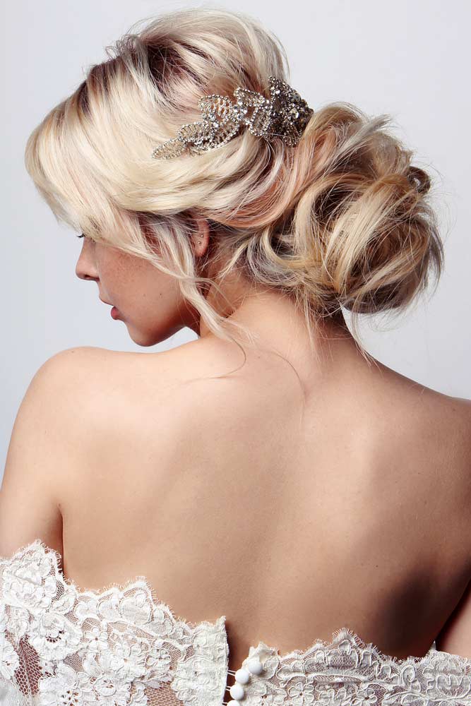 Chignon Hair Style With A Voluminous Knot #blondechignon