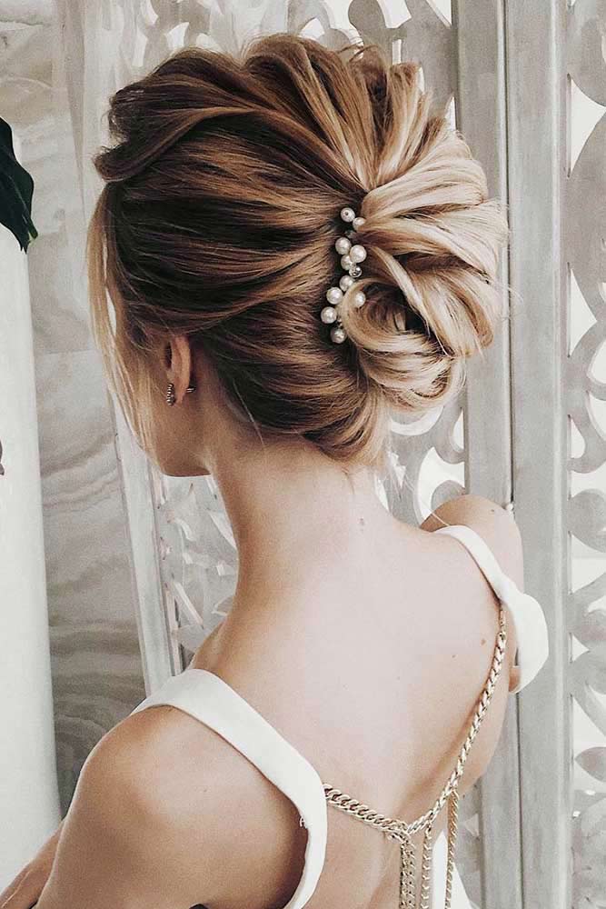 Fantastic Chignon Hairstyles For Feminine And Stylish Women