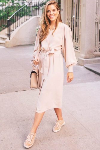 Modern Spring Dresses In Pastel Colors picture 3