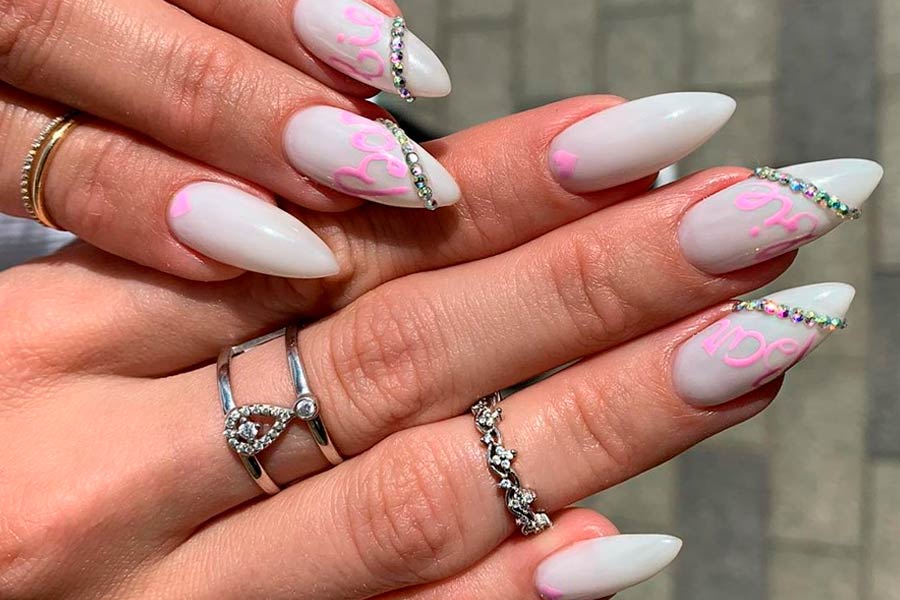 Breathtaking Designs For Almond Shaped Nails